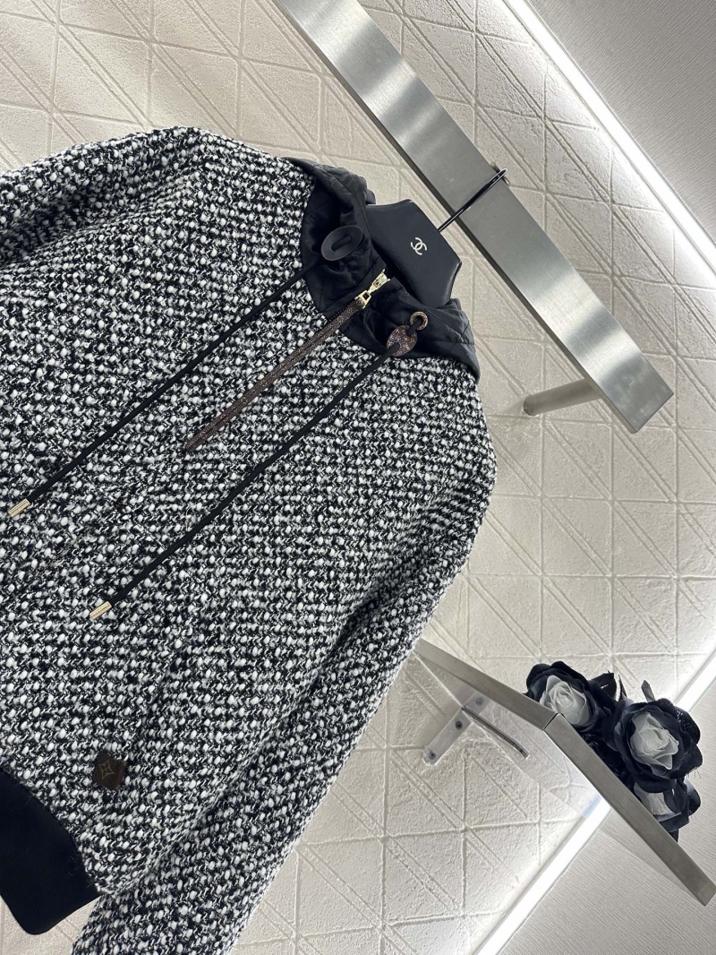 l0vis Vvtt0n outwear